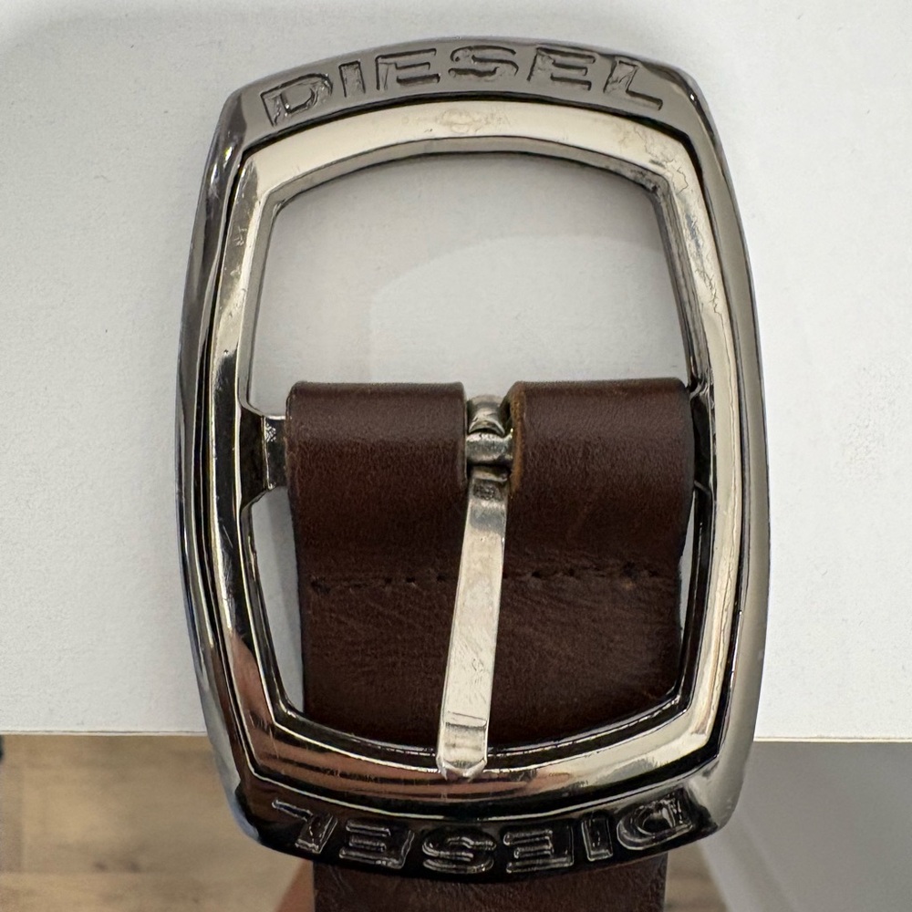 DIESEL Brown Leather Belt with Polished Silver Buckle